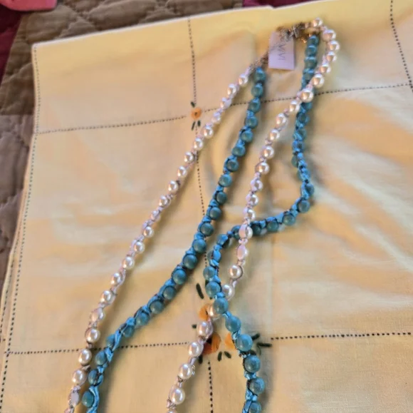 Lot of Eleven Pieces Cookie Lee  Jewelry Collection NEW with Tags Earrings - Picture 8 of 12